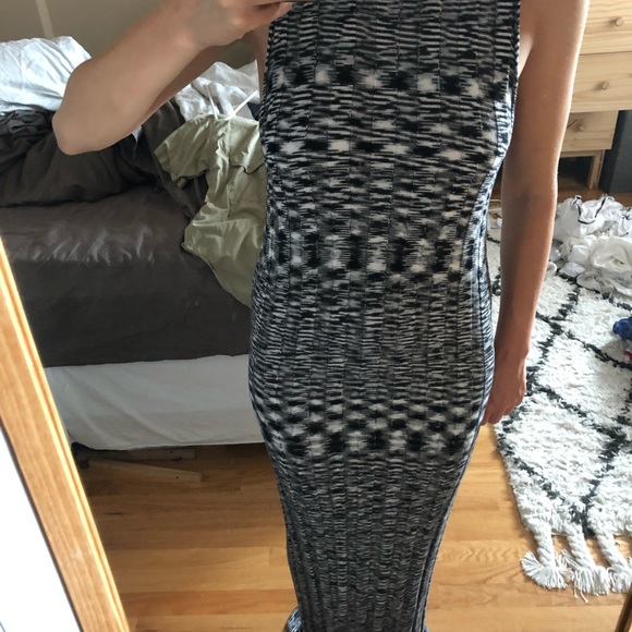 Veda Johnny Knit Dress - Picture 3 of 4